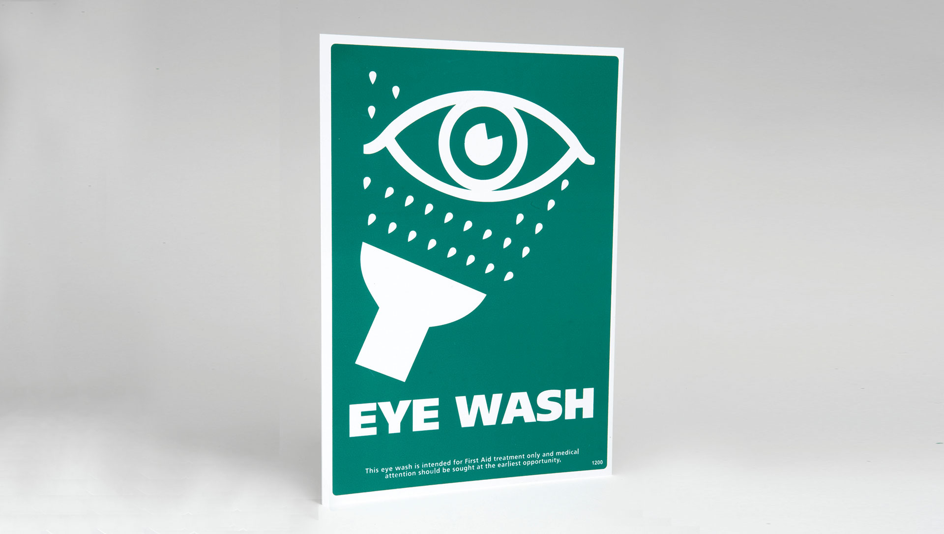 _Web_Eye-Wash-Sign