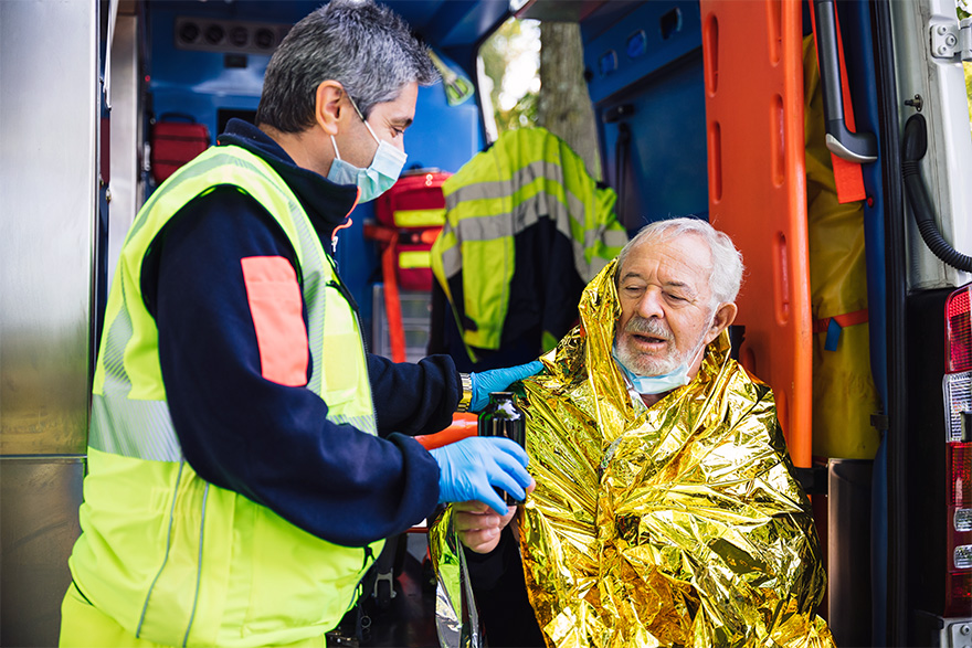 feature_forUnderstanding_the_risks_of_hypothermia_and_how_to_prevent_it_in_an_emergency